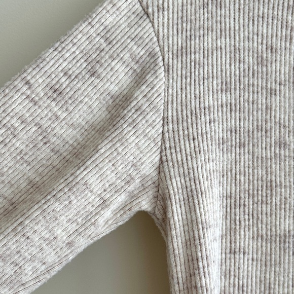 DOLAN Mockneck Long Sleeve Sweater with Keyhole Neckline, Tan, Size XS - Picture 5 of 16